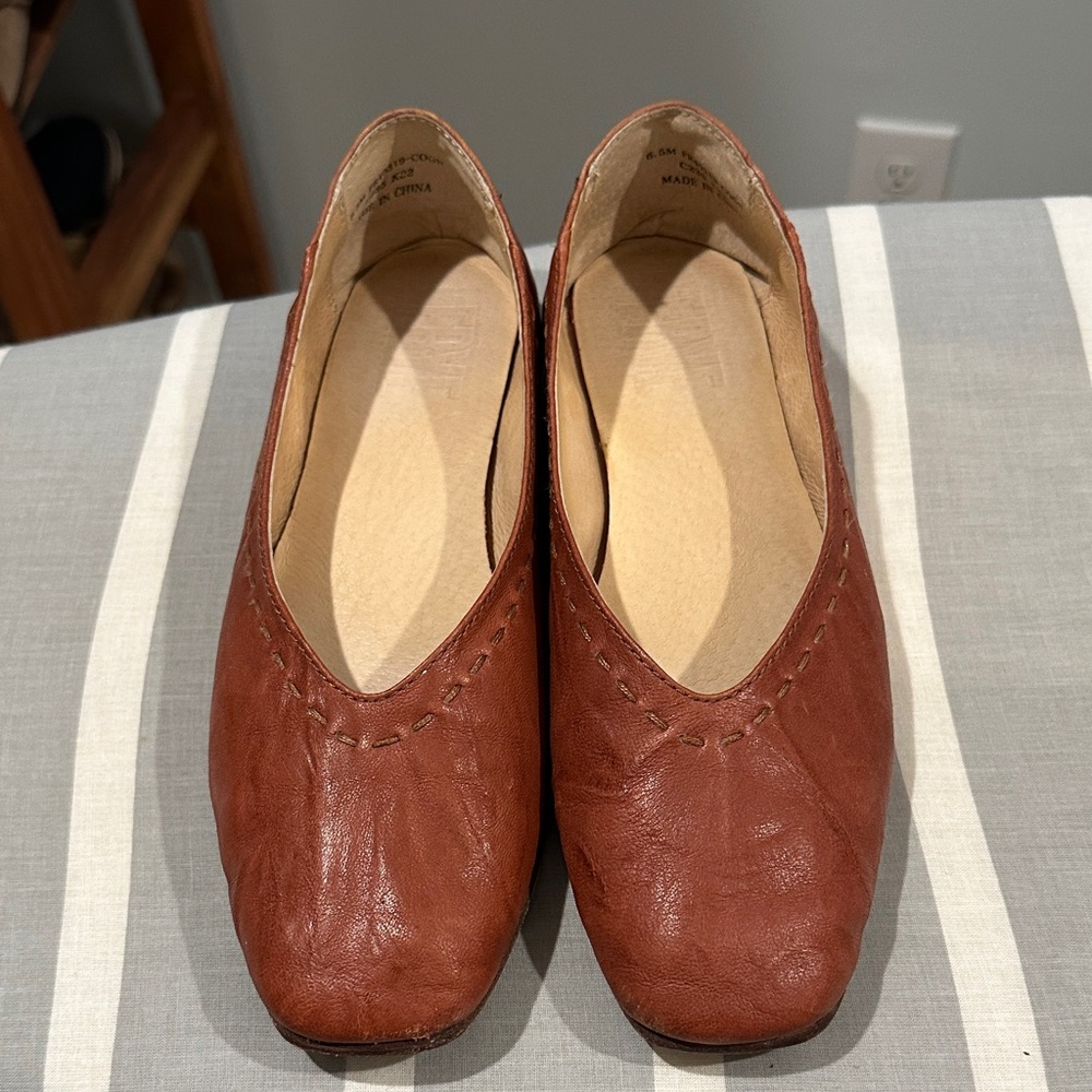 Frye Women’s Brown Leather Ballet Flats - Classic Comfort